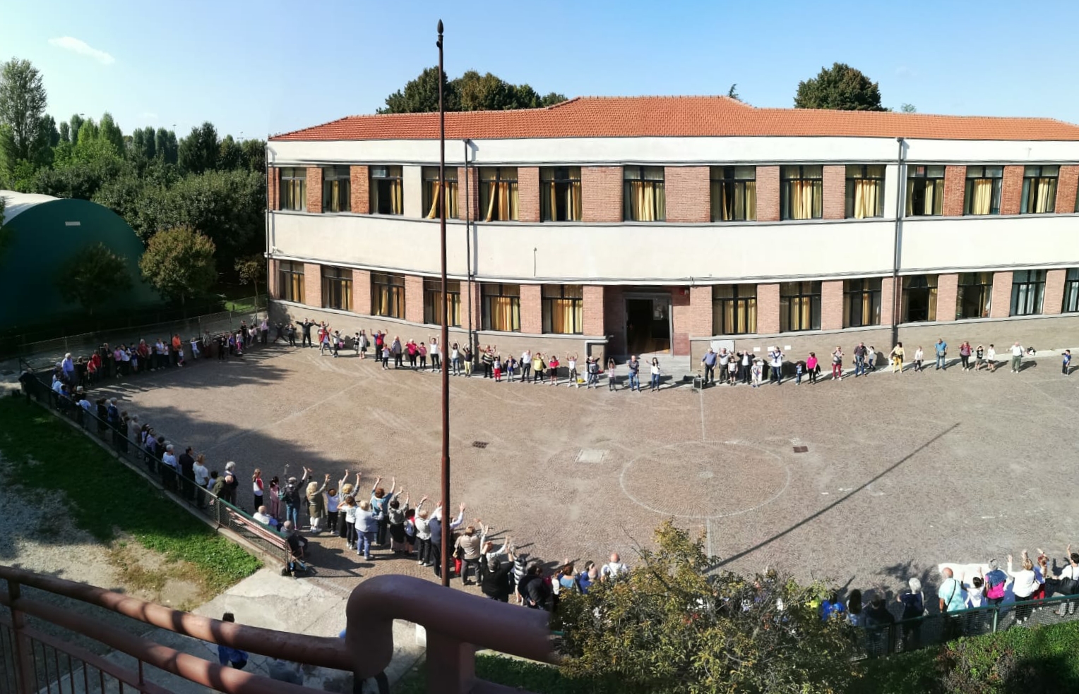 Cent’anni di sfide educative, dalle guerre al digitale. Così l’Achille Ricci rinnova la sua missione